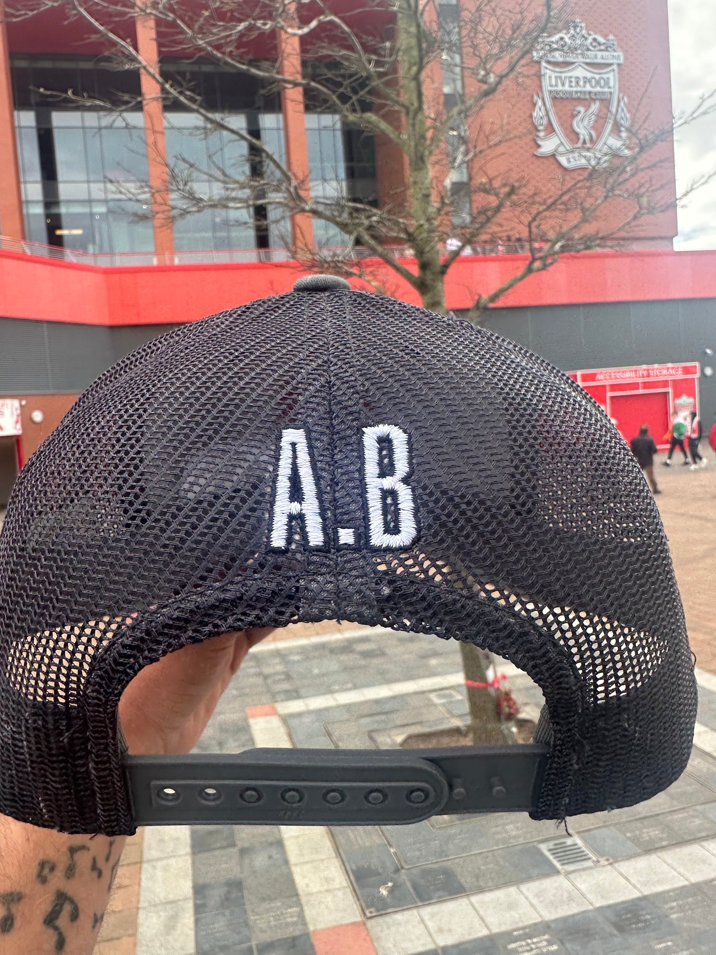 ALISSON BECKER 2025 CHAMPIONS GREY EDITION.